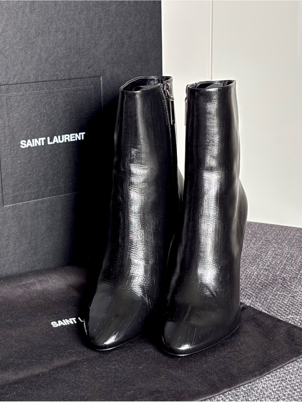 Saint Laurent Lou 95 Zip Bootie, size 38.5